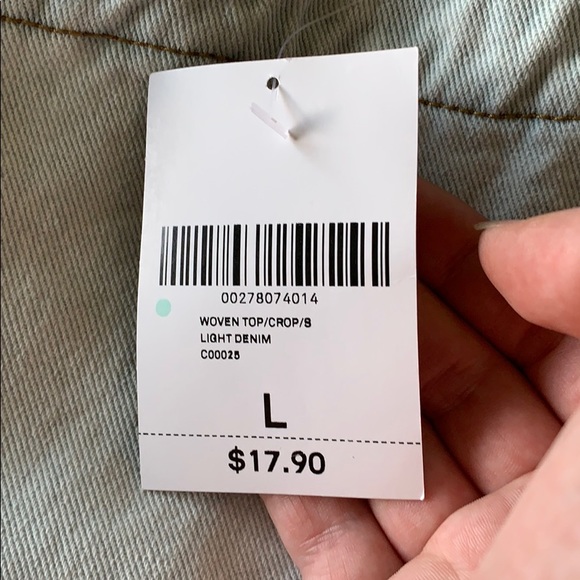 Forever 21 Light Denim Crop Top - Picture 4 of 4